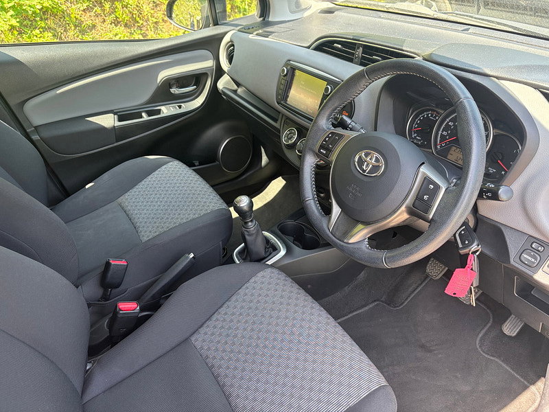 Toyota Yaris 1.33 Dual VVT-i Icon Hatchback 5dr Petrol Manual Euro 5 Euro 5 (99 ps) 5dr Manual 2026