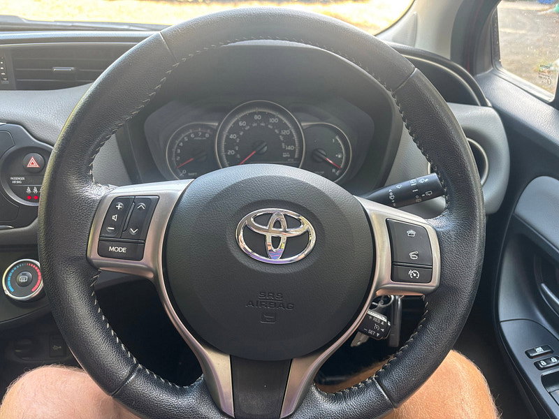 Toyota Yaris 1.33 Dual VVT-i Icon Hatchback 5dr Petrol Manual Euro 6 (99 ps) 5dr Manual 2026