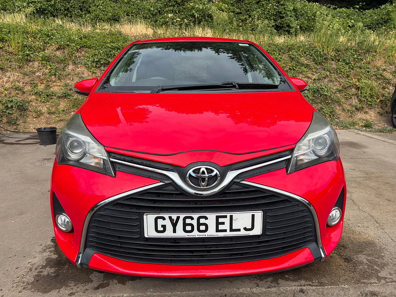 Toyota Yaris 1.33 Dual VVT-i Icon Hatchback 5dr Petrol Manual Euro 6 (99 ps) 5dr Manual 2026