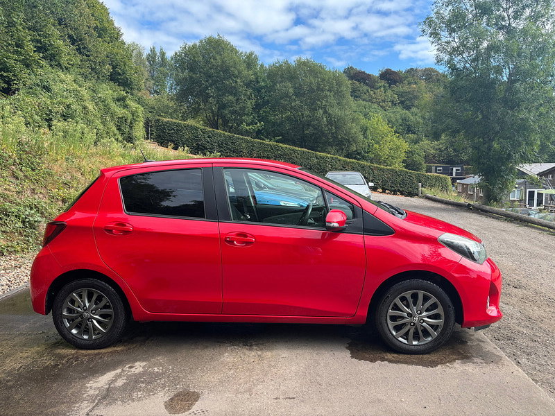 Toyota Yaris 1.33 Dual VVT-i Icon Hatchback 5dr Petrol Manual Euro 6 (99 ps) 5dr Manual 2026