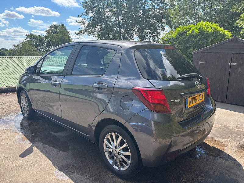 Toyota Yaris 1.33 Dual VVT-i Icon Hatchback 5dr Petrol Manual Euro 6 (99 ps) 5dr Manual 2026