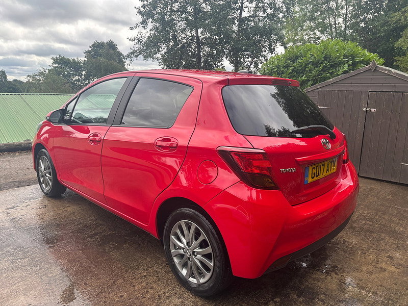 Toyota Yaris 1.33 Dual VVT-i Icon Hatchback 5dr Petrol Manual Euro 6 (99 ps) 5dr Manual 2026