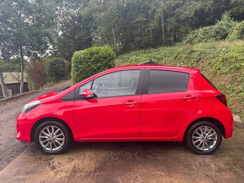 Toyota Yaris 1.33 Dual VVT-i Icon Hatchback 5dr Petrol Manual Euro 6 (99 ps) 5dr Manual 2026