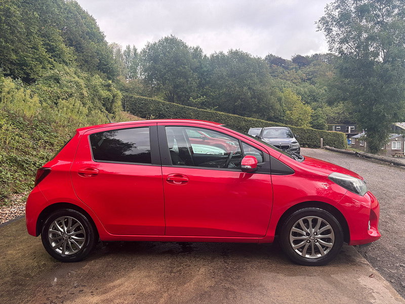 Toyota Yaris 1.33 Dual VVT-i Icon Hatchback 5dr Petrol Manual Euro 6 (99 ps) 5dr Manual 2026