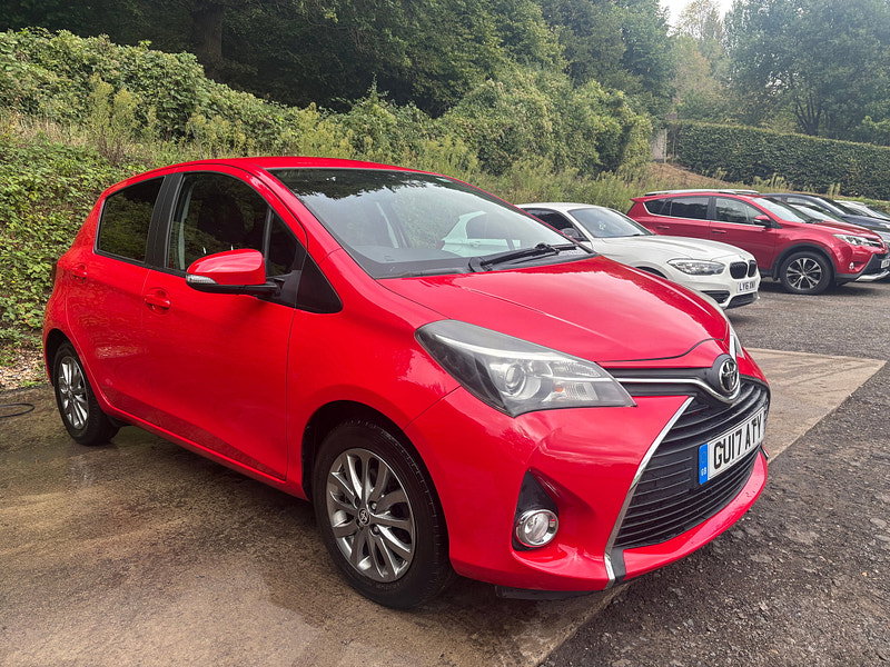 Toyota Yaris 1.33 Dual VVT-i Icon Hatchback 5dr Petrol Manual Euro 6 (99 ps) 5dr Manual 2026