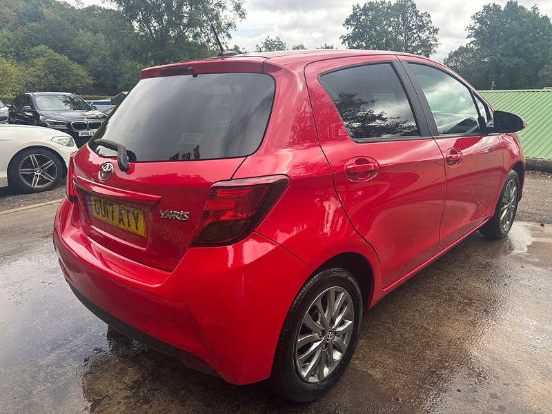 Toyota Yaris 1.33 Dual VVT-i Icon Hatchback 5dr Petrol Manual Euro 6 (99 ps) 5dr Manual 2026