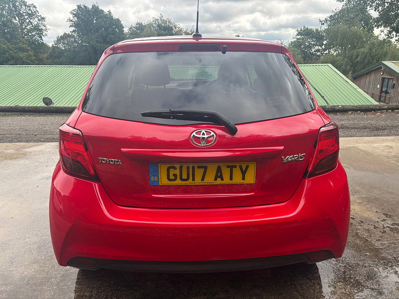 Toyota Yaris 1.33 Dual VVT-i Icon Hatchback 5dr Petrol Manual Euro 6 (99 ps) 5dr Manual 2026