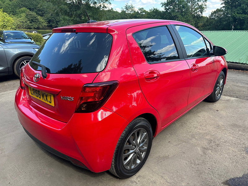 Toyota Yaris 1.33 Dual VVT-i Icon Hatchback 5dr Petrol Multidrive S Euro 6 (99 ps) 5dr Automatic 2026