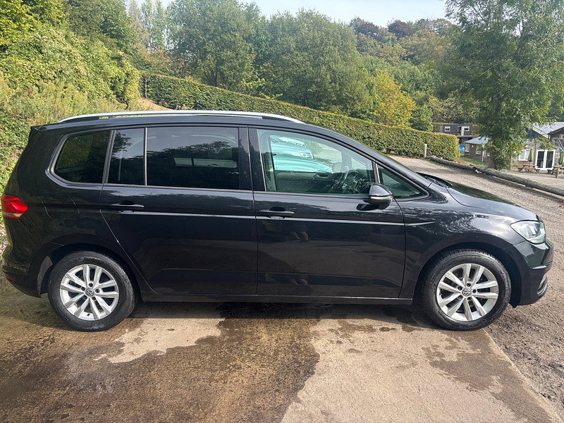 Volkswagen Touran 2.0 TDI BlueMotion Tech SE MPV 5dr Diesel Manual Euro 6 (s/s) (150 ps) 5dr Manual 2026