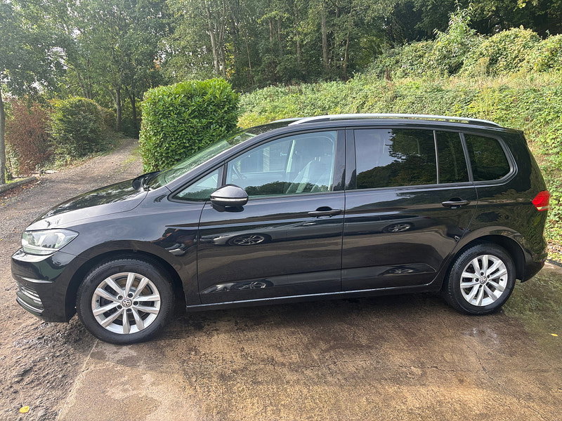 Volkswagen Touran 2.0 TDI BlueMotion Tech SE MPV 5dr Diesel Manual Euro 6 (s/s) (150 ps) 5dr Manual 2026