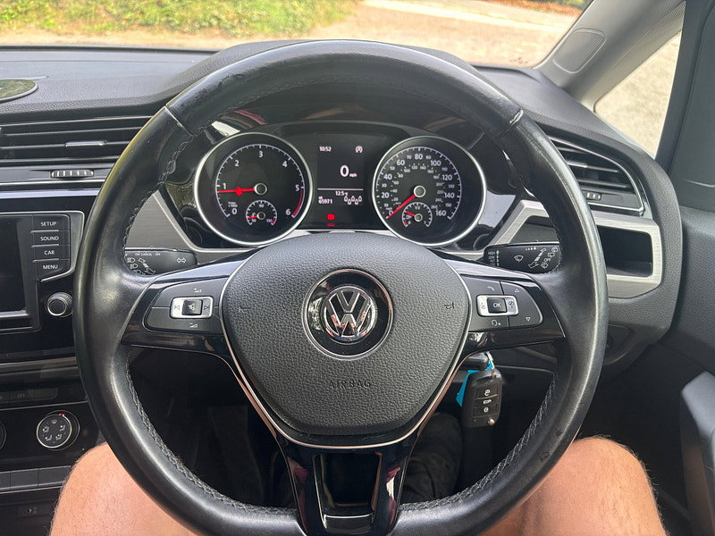 Volkswagen Touran 2.0 TDI BlueMotion Tech SE MPV 5dr Diesel Manual Euro 6 (s/s) (150 ps) 5dr Manual 2026