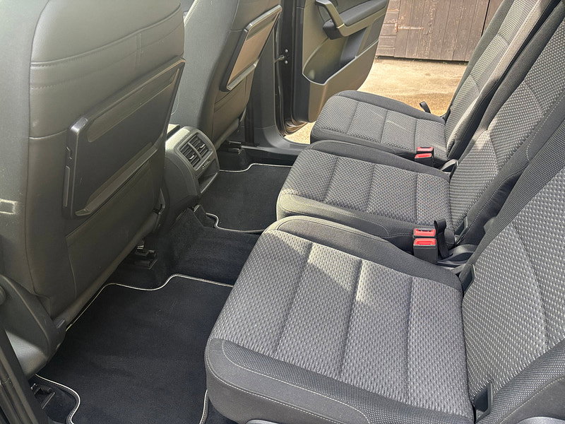 Volkswagen Touran 2.0 TDI BlueMotion Tech SE MPV 5dr Diesel Manual Euro 6 (s/s) (150 ps) 5dr Manual 2026