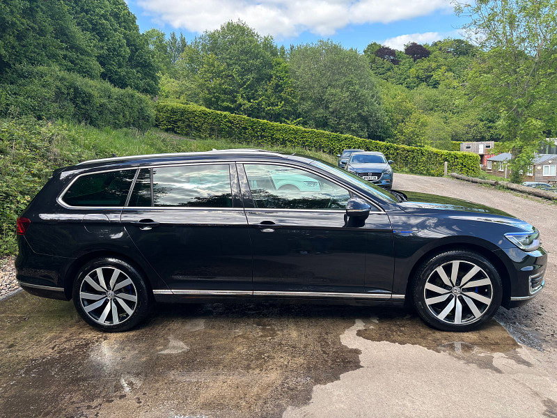 Volkswagen Passat 1.4 TSI GTE Advance Estate 5dr Petrol Plug-in Hybrid DSG Euro 6 (s/s) (218 ps) 5dr Automatic 2026