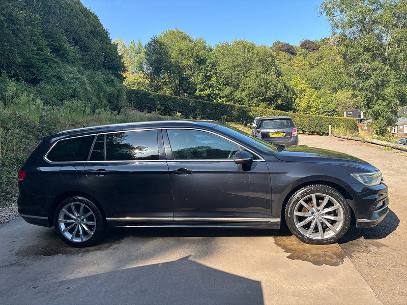 Volkswagen Passat 2.0 TDI BlueMotion Tech R-Line Estate 5dr Diesel Manual Euro 6 (s/s) (150 ps) 5dr Manual 2026