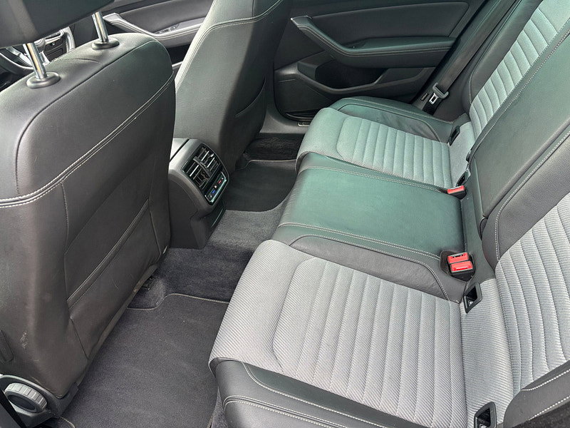 Volkswagen Passat 2.0 TDI BlueMotion Tech R-Line Estate 5dr Diesel Manual Euro 6 (s/s) (150 ps) 5dr Manual 2026