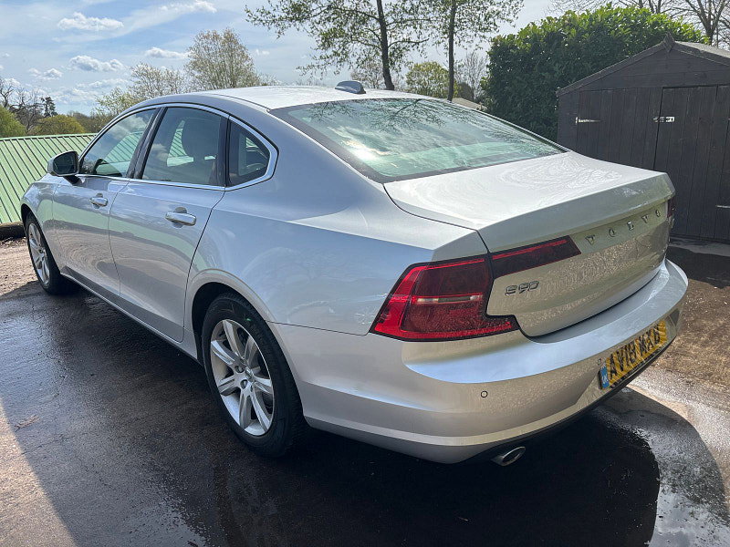 Volvo S90 2.0 D4 Momentum Saloon 4dr Diesel Auto Euro 6 (s/s) (190 ps) 4dr Automatic 2026