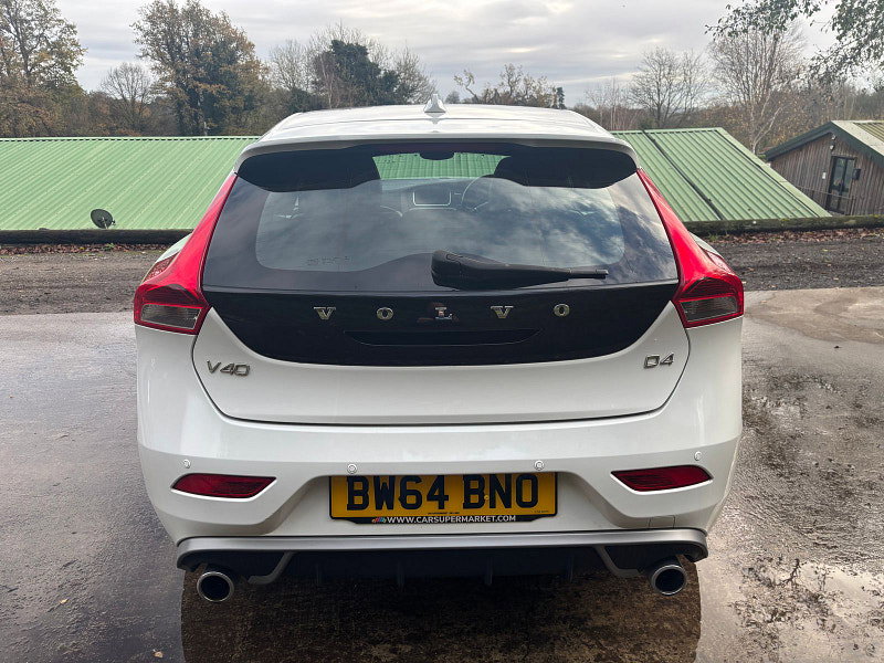 Volvo V40 2.0 D4 R-Design Nav Hatchback 5dr Diesel Manual Euro 6 (s/s) (190 ps) 5dr Manual 2026