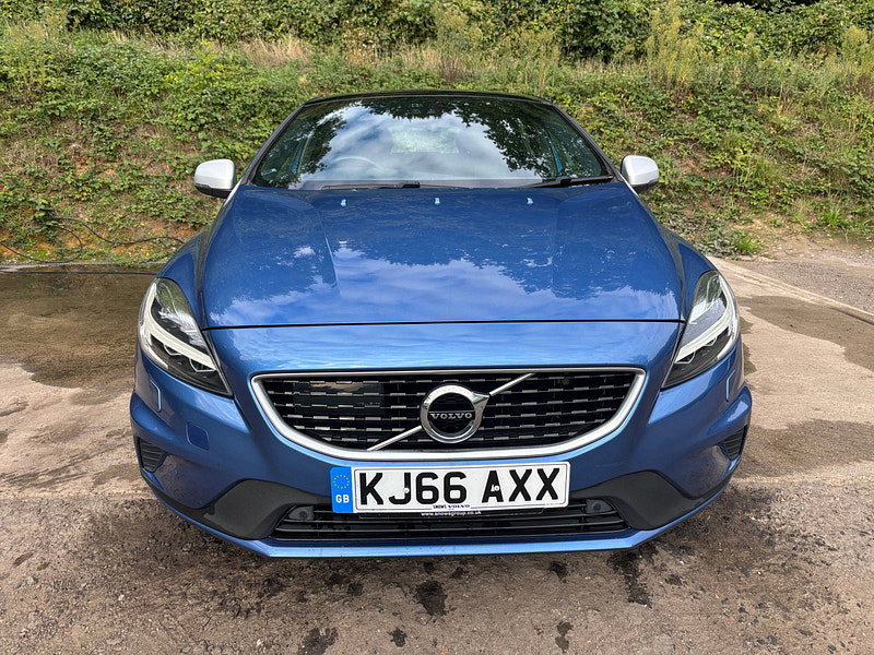 Volvo V40 2.0 D4 R-Design Hatchback 5dr Diesel Manual Euro 6 (s/s) (190 ps) 5dr Manual 2026