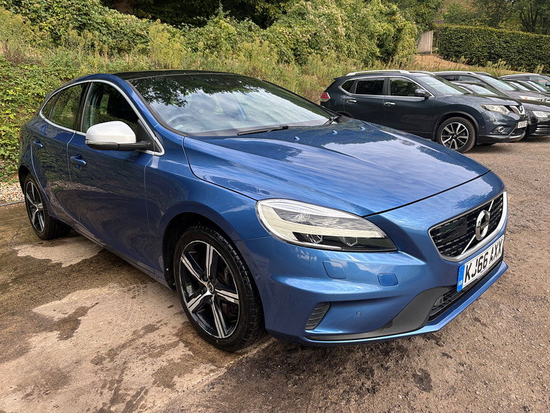 Volvo V40 2.0 D4 R-Design Hatchback 5dr Diesel Manual Euro 6 (s/s) (190 ps) 5dr Manual 2026