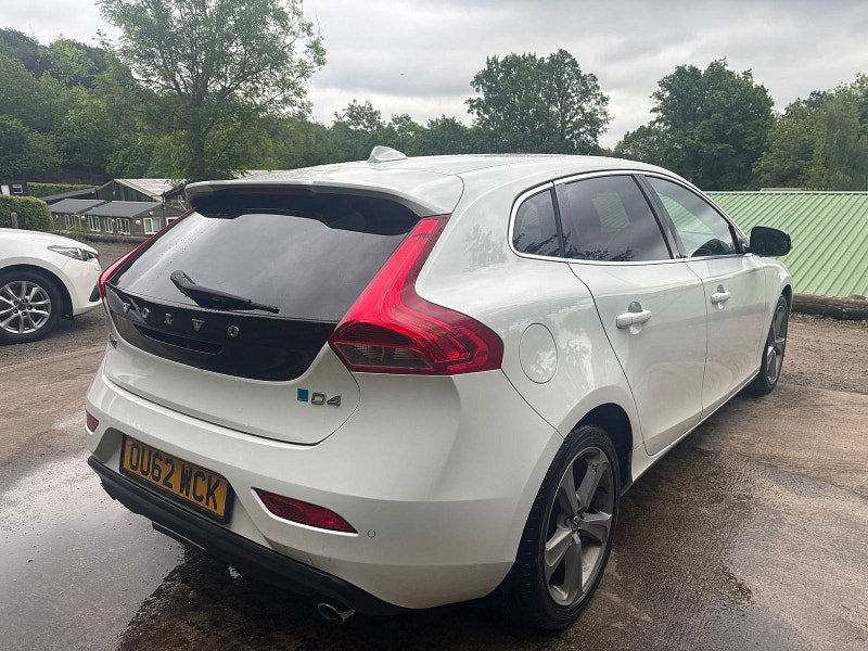 Volvo V40 2.0 D4 SE Lux Nav Hatchback 5dr Diesel Geartronic Euro 5 (s/s) (177 ps) 5dr Automatic 2026