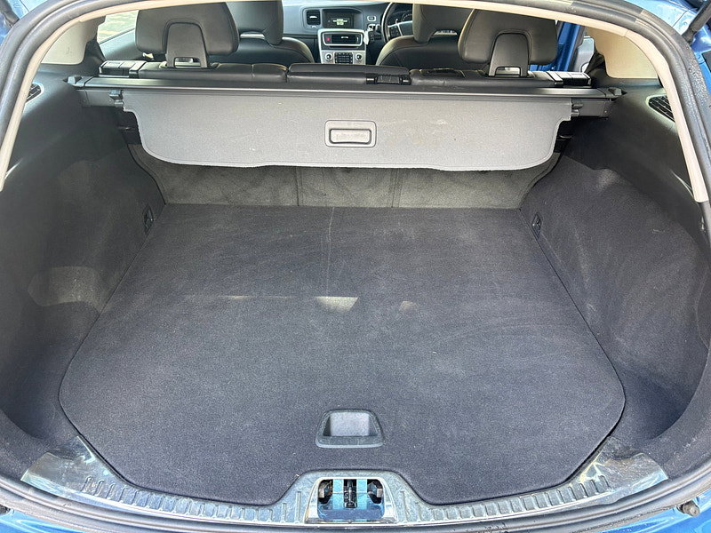 Volvo V60 2.0 D4 SE Lux Nav Estate 5dr Diesel Auto Euro 6 (s/s) (190 ps) 5dr Automatic 2026