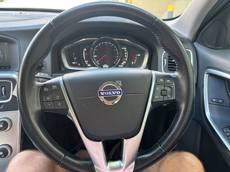 Volvo V60 2.0 D4 SE Lux Nav Estate 5dr Diesel Auto Euro 6 (s/s) (190 ps) 5dr Automatic 2026
