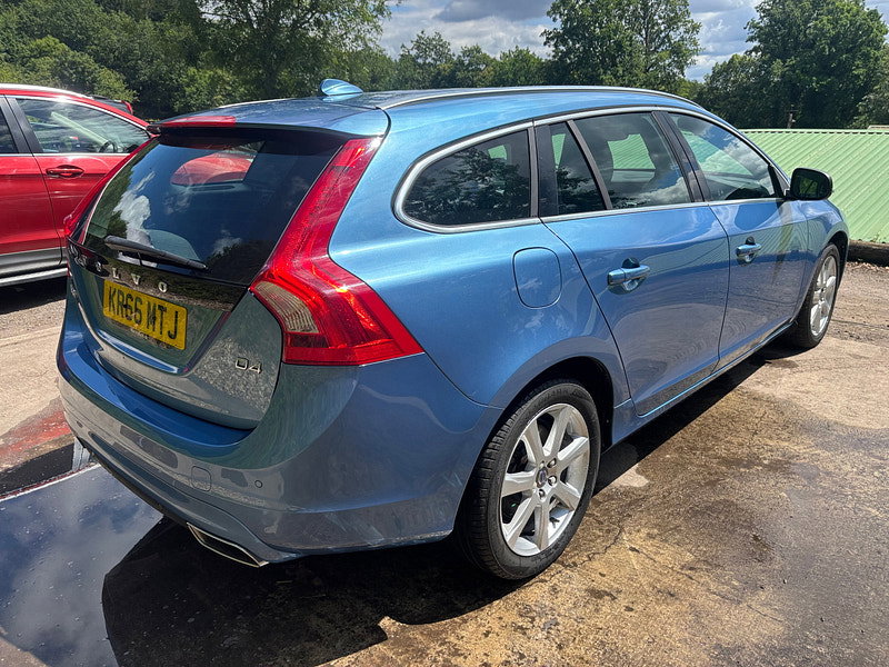 Volvo V60 2.0 D4 SE Lux Nav Estate 5dr Diesel Auto Euro 6 (s/s) (190 ps) 5dr Automatic 2026