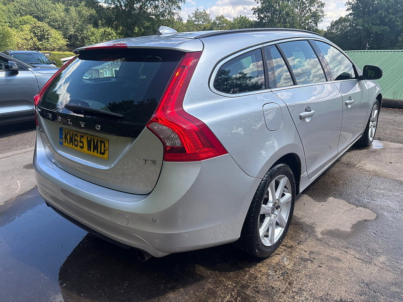 Volvo V60 2.0 T3 SE Estate 5dr Petrol Manual Euro 6 (s/s) (152 ps) 5dr Manual 2026
