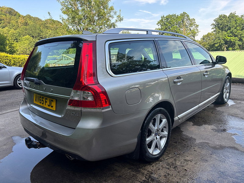 Volvo V70 2.0 D4 SE Lux Estate 5dr Diesel Auto Euro 6 (s/s) (181 ps) 5dr Automatic 2026