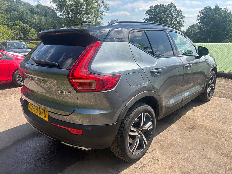 Volvo XC40 2.0 D3 R-Design SUV 5dr Diesel Auto AWD Euro 6 (s/s) (150 ps) 5dr Automatic 2026