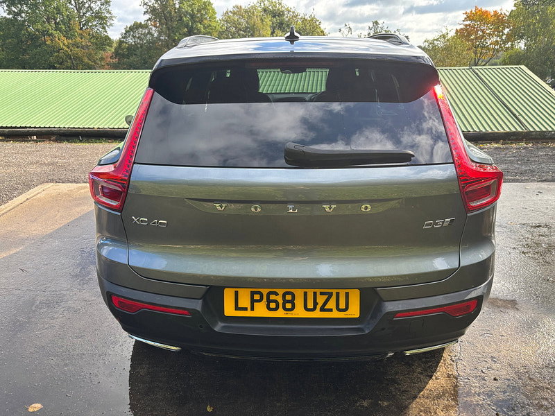 Volvo XC40 2.0 D3 R-Design SUV 5dr Diesel Auto AWD Euro 6 (s/s) (150 ps) 5dr Automatic 2026