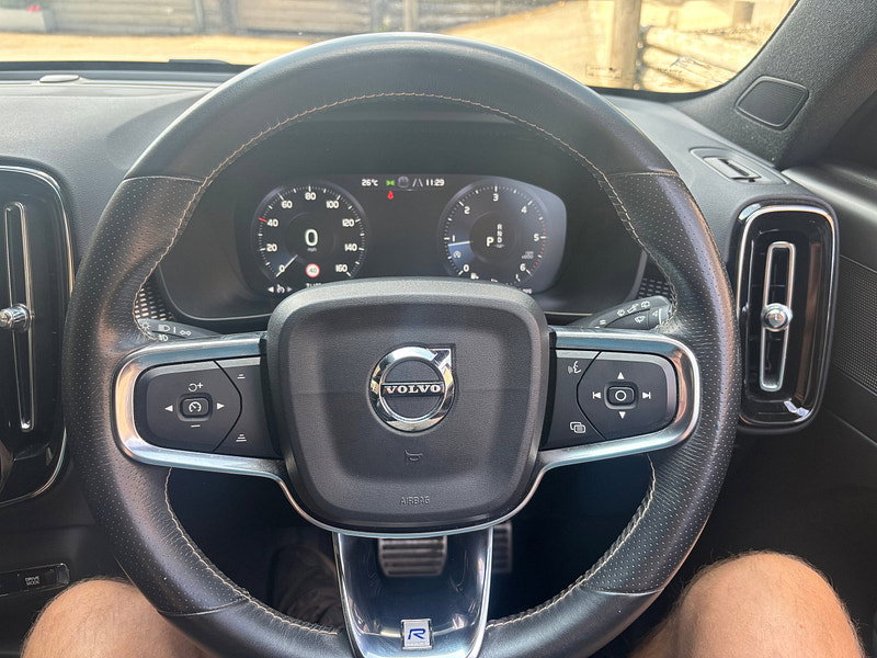 Volvo XC40 2.0 D3 R-Design SUV 5dr Diesel Auto AWD Euro 6 (s/s) (150 ps) 5dr Automatic 2026