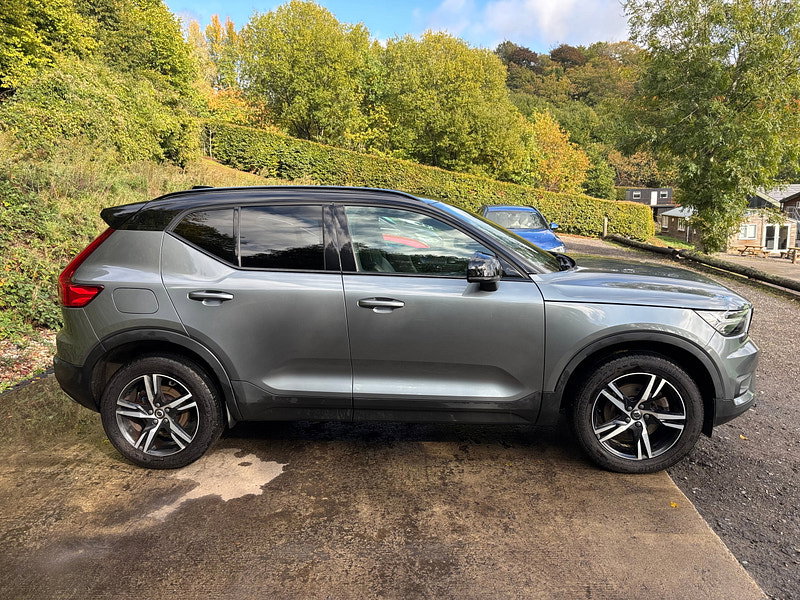Volvo XC40 2.0 D3 R-Design SUV 5dr Diesel Auto AWD Euro 6 (s/s) (150 ps) 5dr Automatic 2026