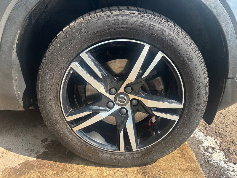 Volvo XC40 2.0 D3 R-Design SUV 5dr Diesel Auto AWD Euro 6 (s/s) (150 ps) 5dr Automatic 2026