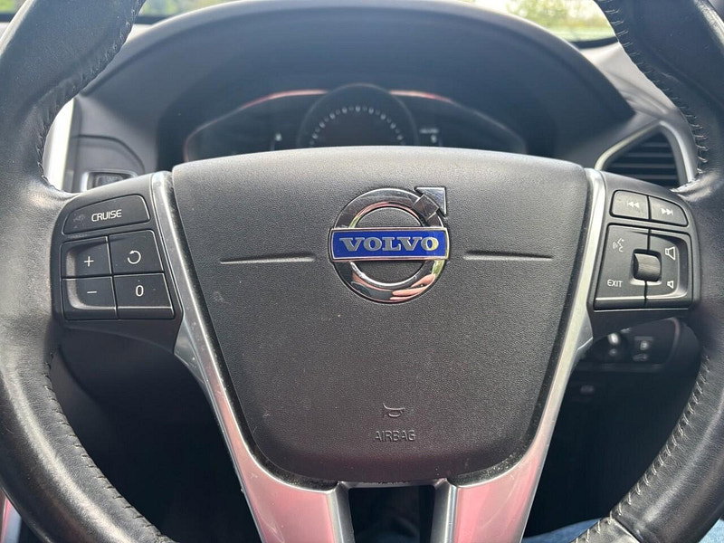 Volvo XC60 2.4 D5 SE Lux Nav SUV 5dr Diesel Geartronic AWD Euro 5 (215 ps) 5dr Automatic 2026
