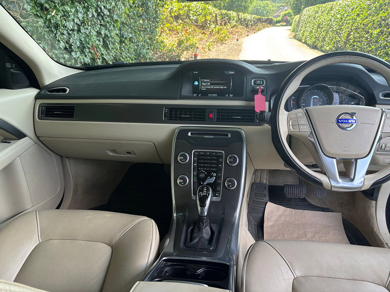 Volvo XC70 2.4 D5 SE Lux Estate 5dr Diesel Geartronic AWD Euro 5 (215 ps) 5dr Automatic 2026