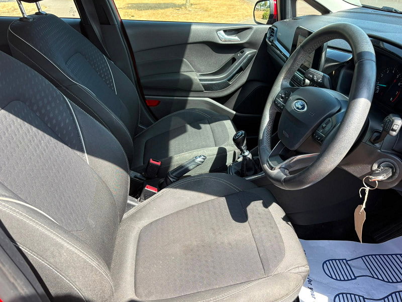 Ford Fiesta 1.0T EcoBoost Zetec Hatchback 5dr Petrol Manual Euro 6 (s/s) (100 ps)