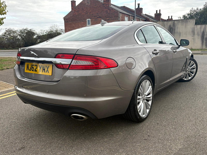Jaguar XF 2.2d Portfolio Saloon 4dr Diesel Auto Euro 5 (s/s) (190 ps)