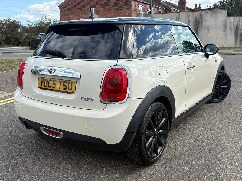MINI Hatch 1.5 Cooper Hatchback 3dr Petrol Manual Euro 6 (s/s) (136 ps)