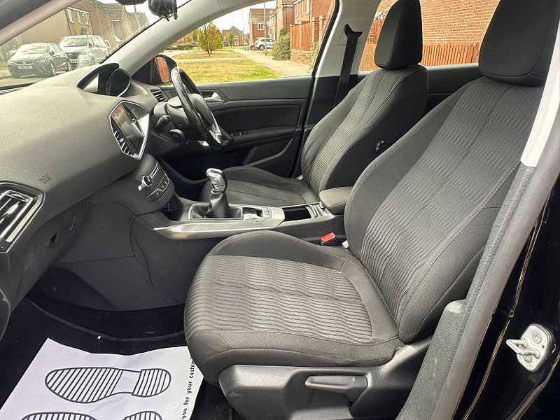 Peugeot 308 1.2 PureTech Active Hatchback 5dr Petrol Manual Euro 6 (s/s) (110 ps)