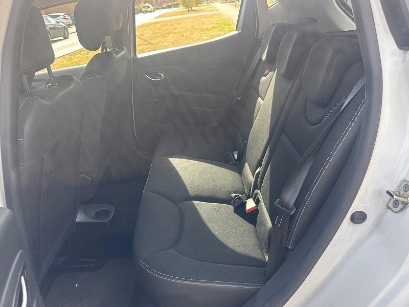 Renault Clio 0.9 TCe Dynamique MediaNav Hatchback 5dr Petrol Manual Euro 5 (s/s) (90 ps)