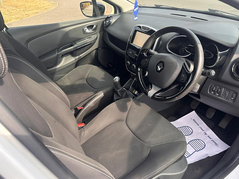 Renault Clio 0.9 TCe Dynamique MediaNav Hatchback 5dr Petrol Manual Euro 5 (s/s) (90 ps)