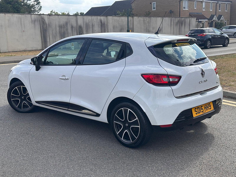 Renault Clio 0.9 TCe Dynamique MediaNav Hatchback 5dr Petrol Manual Euro 5 (s/s) (90 ps)
