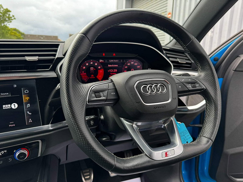 Audi Q3 1.5 TFSI CoD 35 Black Edition Euro 6 (s/s) 5dr 5dr Manual 2026