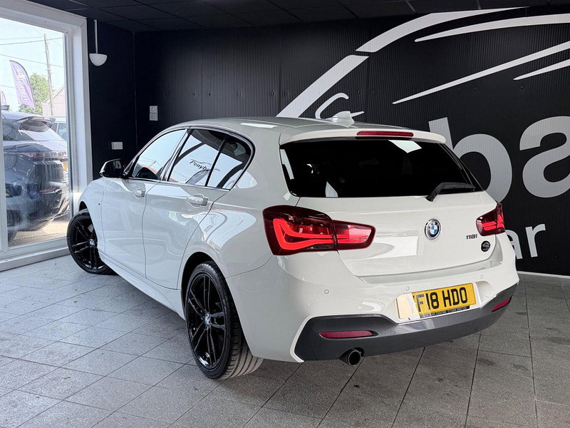 BMW 1 Series 1.5 118i M Sport Shadow Edition Euro 6 (s/s) 5dr 5dr Manual 2026