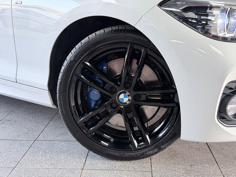 BMW 1 Series 1.5 118i M Sport Shadow Edition Euro 6 (s/s) 5dr 5dr Manual 2026