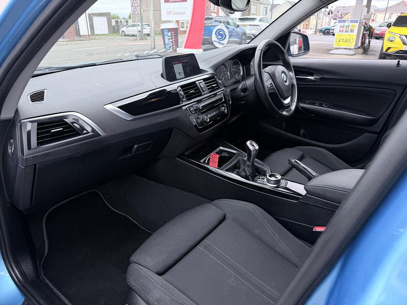BMW 1 Series 1.5 118i Sport Hatchback 5dr Petrol Manual Euro 6 (s/s) (136 ps) 5dr Manual 2026