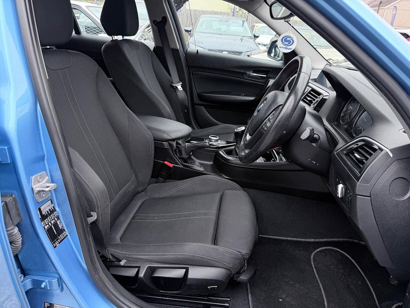 BMW 1 Series 1.5 118i Sport Hatchback 5dr Petrol Manual Euro 6 (s/s) (136 ps) 5dr Manual 2026