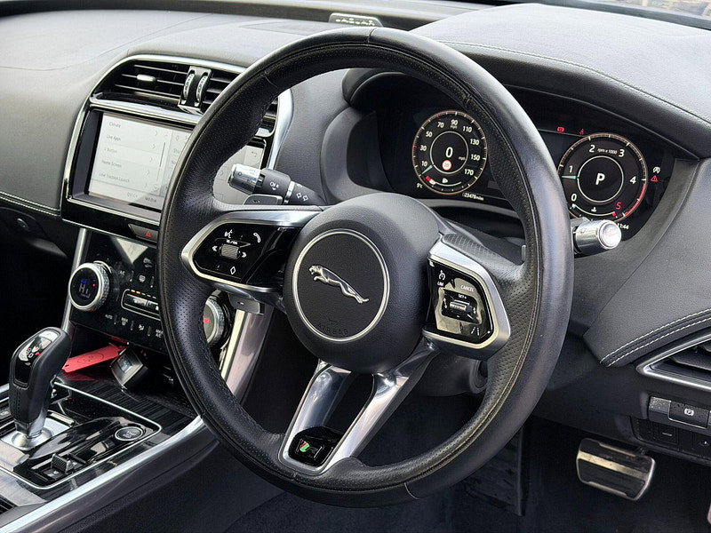 Jaguar XE 2.0 D200 MHEV R-Dynamic HSE Auto Euro 6 (s/s) 4dr 4dr Automatic 2026