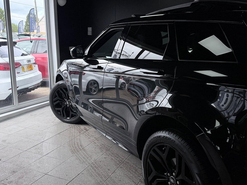 Land Rover Range Rover Evoque 2.0 D180 MHEV R-Dynamic SE Auto 4WD Euro 6 (s/s) 5dr 5dr Automatic 2026